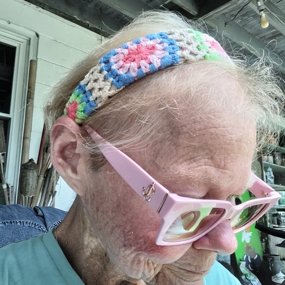 NWT granny square crocheted headband - Picture 5 of 5